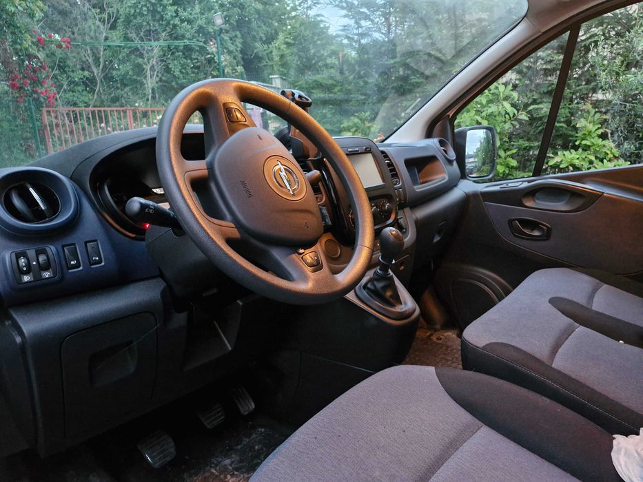 Товарен микробус Opel Vivaro