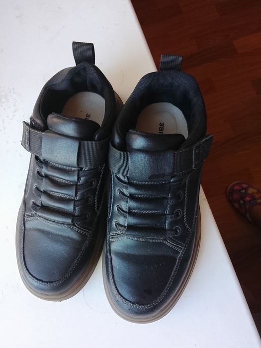 Продам ботинки 37 размер