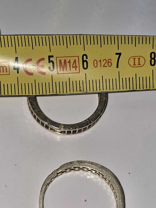 Vînd inel aur /pietre negre BvLgari