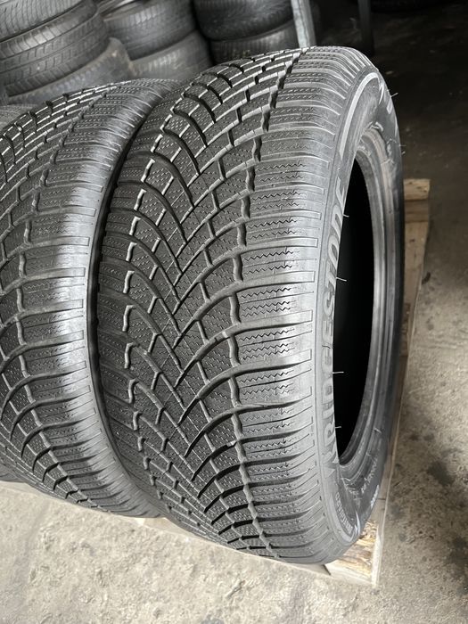 4 anvelope de iarna 235/55/17 bridgestone runflat 2021!
