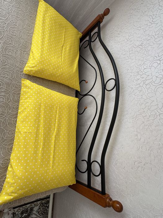 Продаю двухспальную кровать