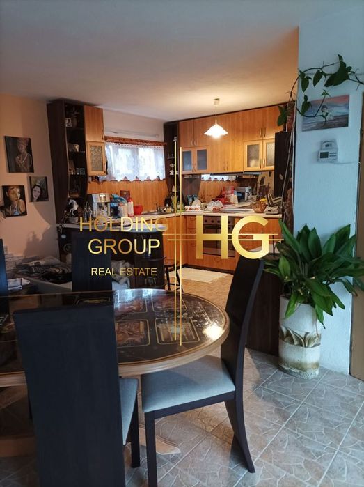 Къща в Варна-к.к. Св.Св. Константин и Елена площ 350 цена 420000