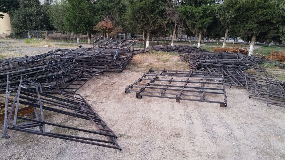 Metal sotiladi.Zavod narxida.Turli xil turdagi buyumlar yasab beramiz