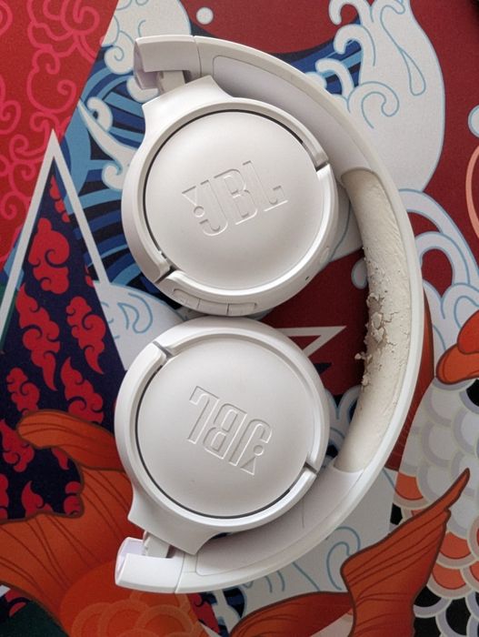 Продам наушники JBL Tune 510BT