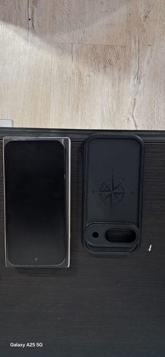 Vând google pixel 9