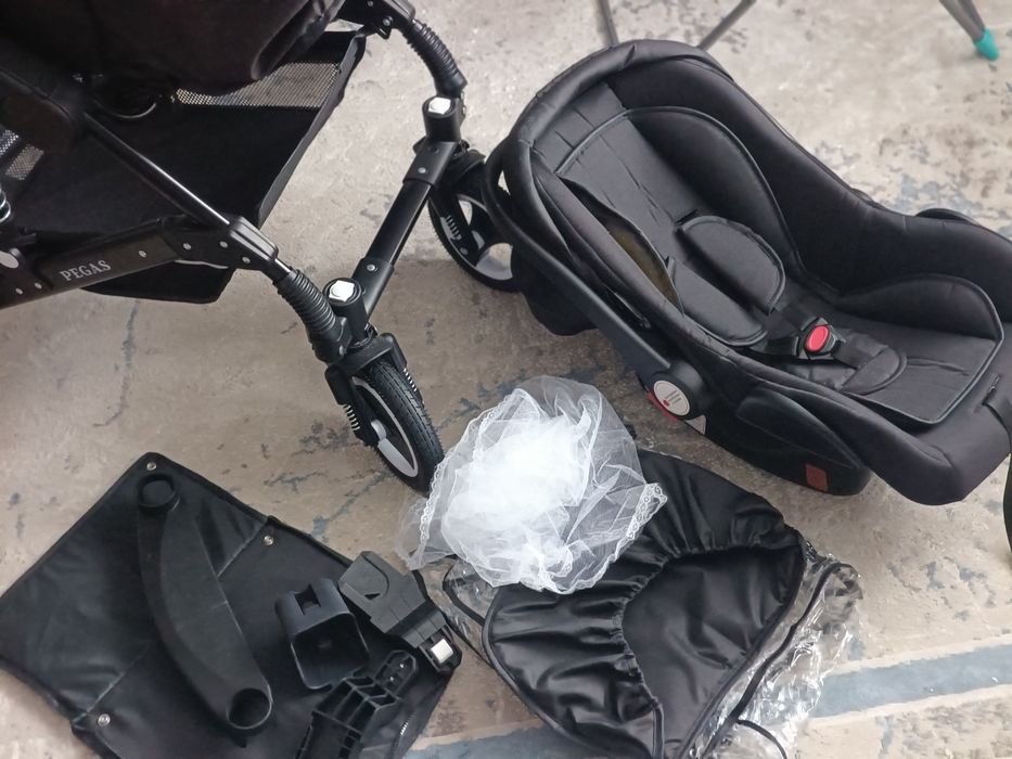 Продам коляску 2 в1