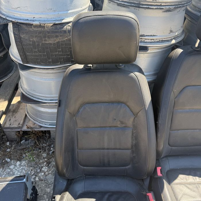 Салон за VW Passat 7 комби кожа забележка ном 4579 1540-4579-1540