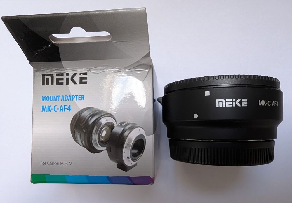 Фабричен комплект Canon M50 с два обектива и адаптер