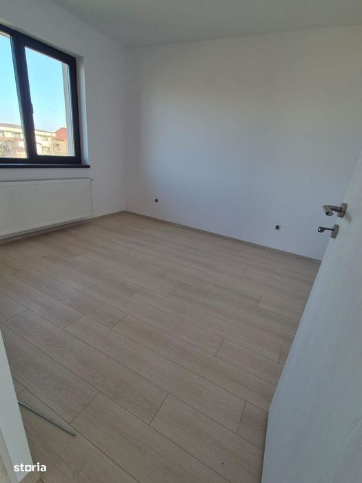 Casa de vanzare 4 camere|Cornetu