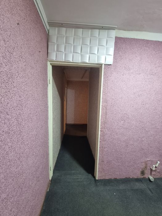 Нотурар жой ижарага берилади 5 мактаб йони