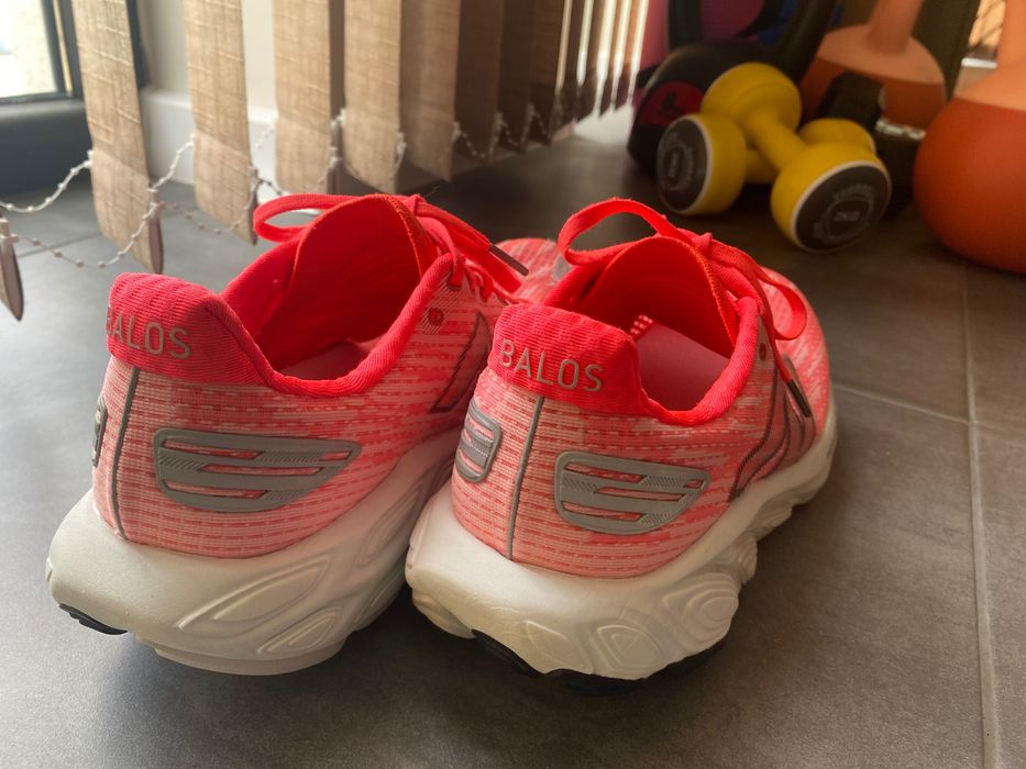Обувки за бягане New balance Balos