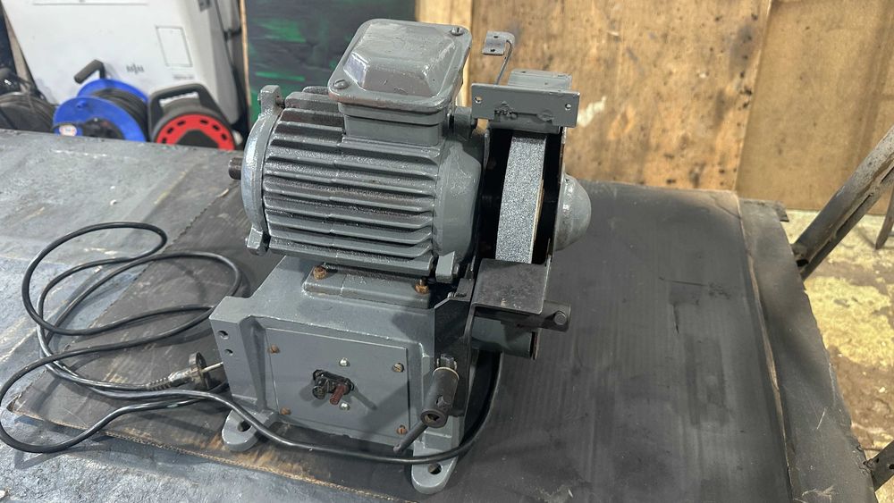 наждак 220 ссср ,