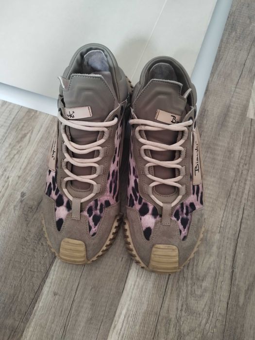 Нова цена-135лв!!!Сникърси Bianki