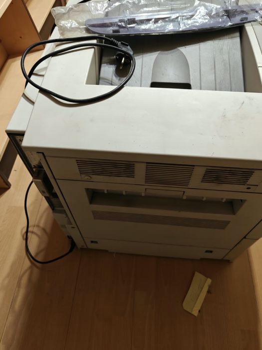 Принтер HP Laser Jet 9050