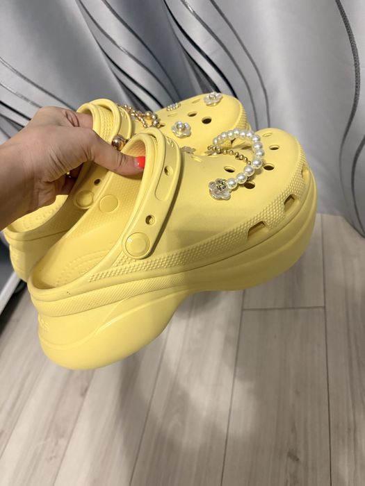 Papuci Crocs cu platforma