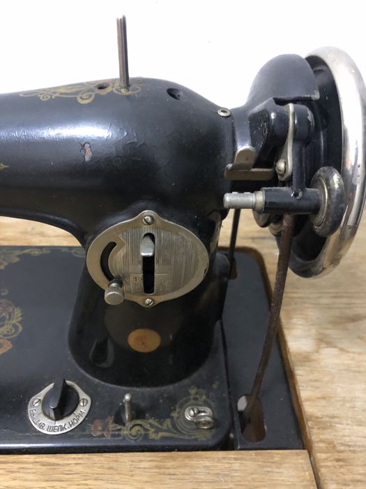 Masina de cusut UNION
