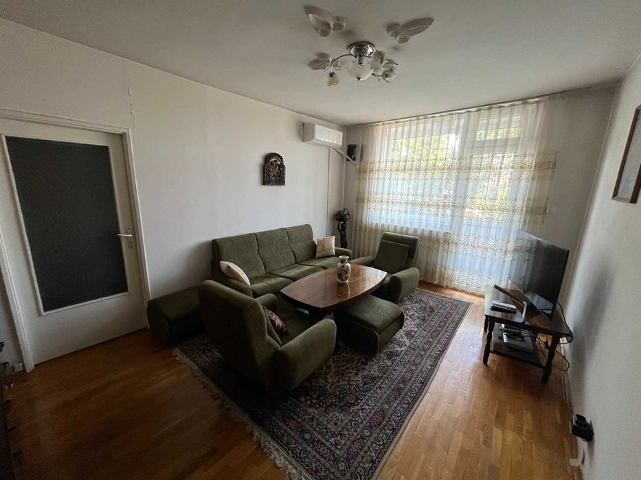 Продава се Тристаен апартамент в Пазарджик, Идеален център - 87 кв.м за 1138 €/кв.м - Снимка #5