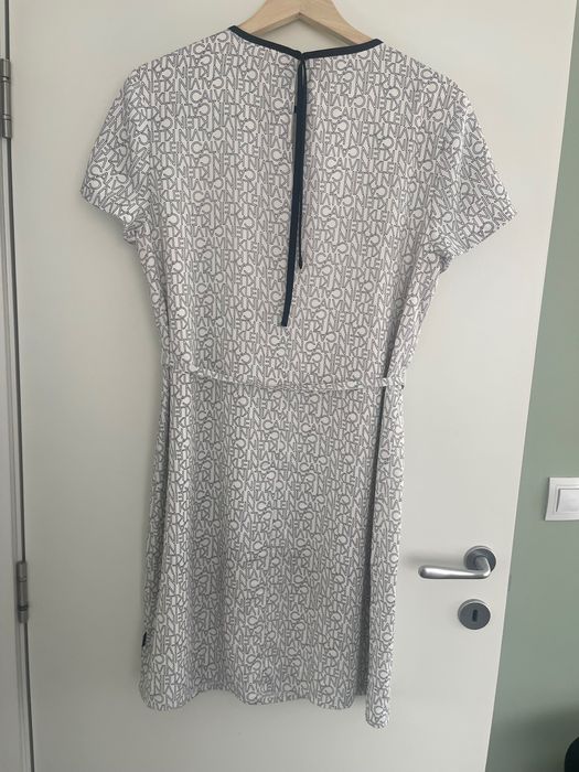 Рокля на Calvin Klein