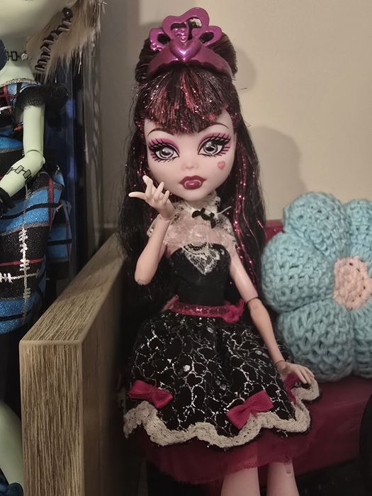 Продам Дракулауру свит 1600!!