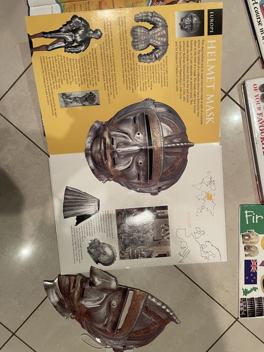 Книжки/учебници английски/Британика;Postman Pat,Peter rabbit;немски