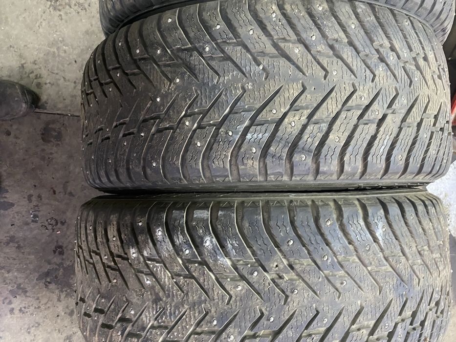 На 18. 285/60 шипы  Нокия