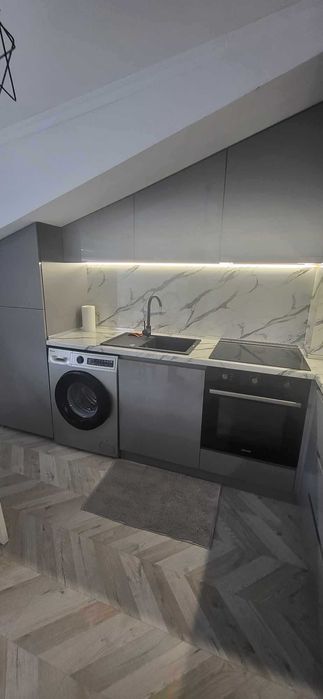 Дава се под наем Тристаен апартамент в София, Триъгълника - 78 кв.м за 750 € - Снимка #1