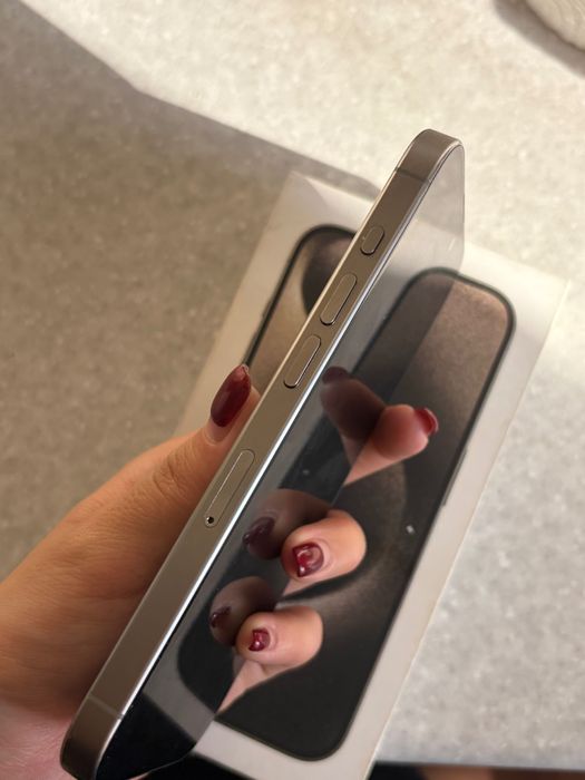 iPhone 15 pro с гарантией