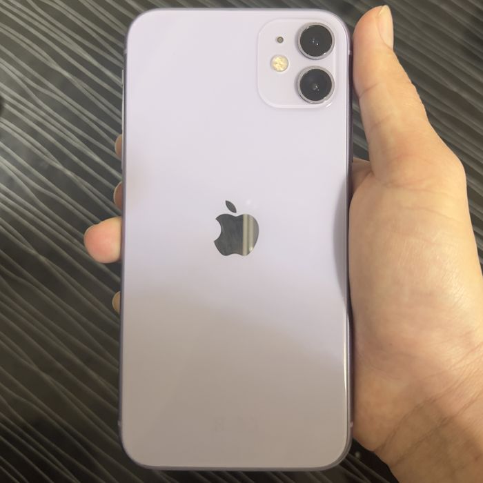 Iphone 11 sotiladi sirochni hamma joyi chotki ishledi