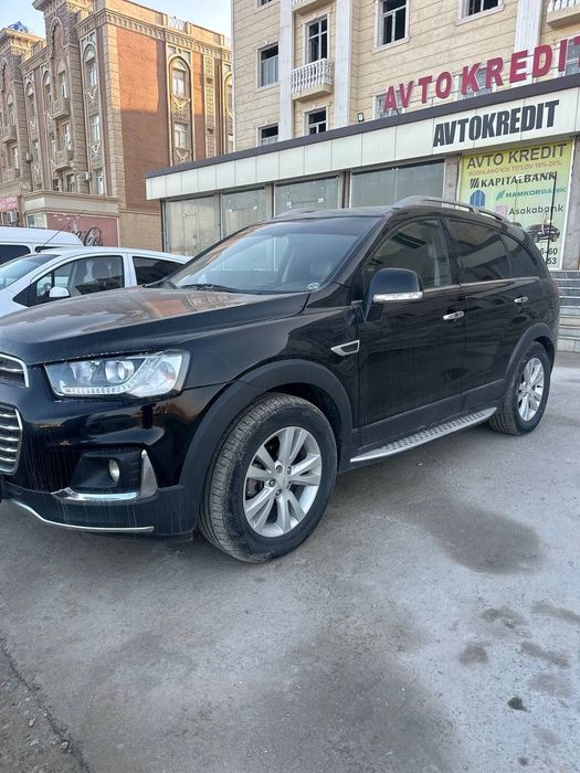 Captiva sotiladi 2010yil c7 qilingan