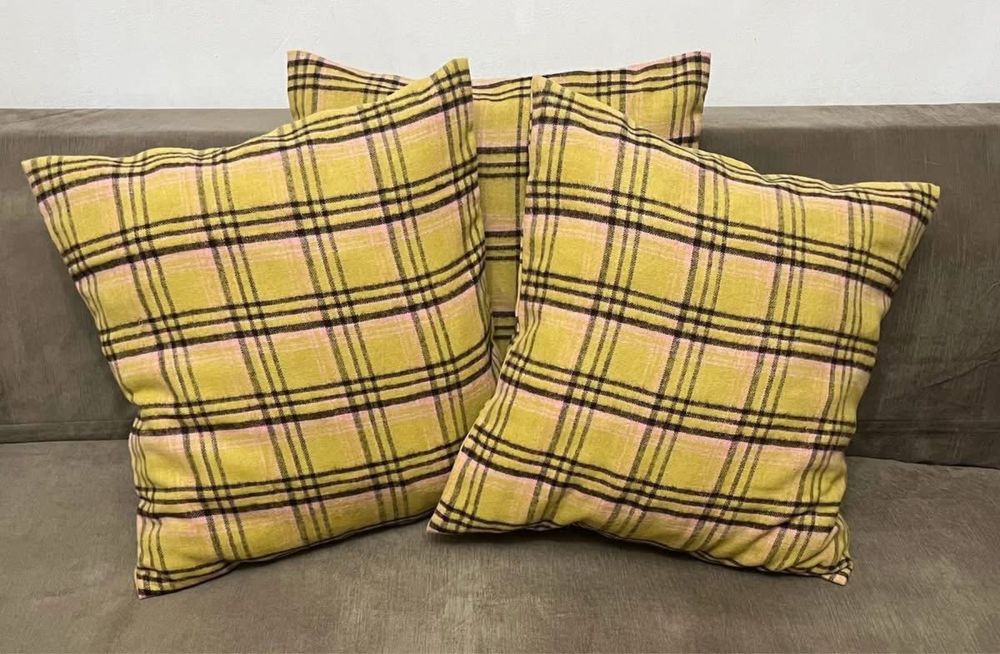 Декоративни калъфки в жълто  каре