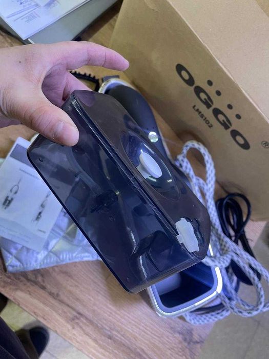 Срочно продам Утюг-отпариватель