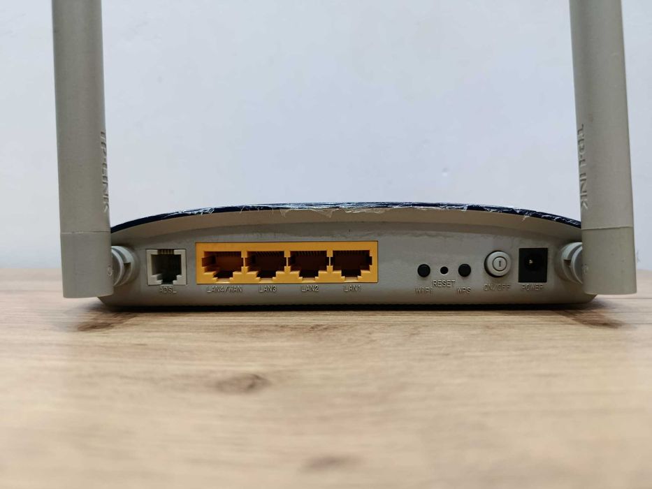 Продаётся Wi-Fi роутер TP-Link TD-W8960N