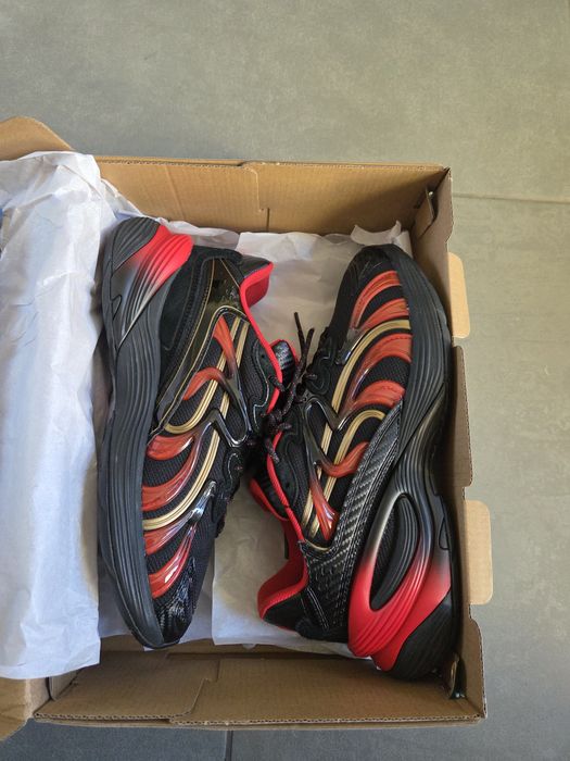 Snekers puma,  mărimea 41, preț 230 roni