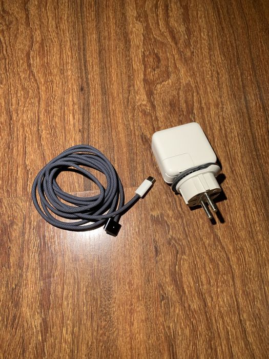 macbook air m3 256гб