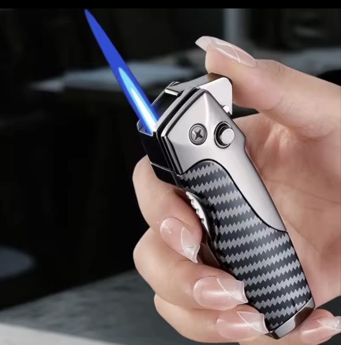 Ветроупорна запалка с нож