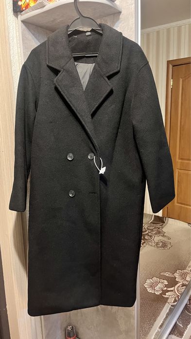 Пальто черное новое