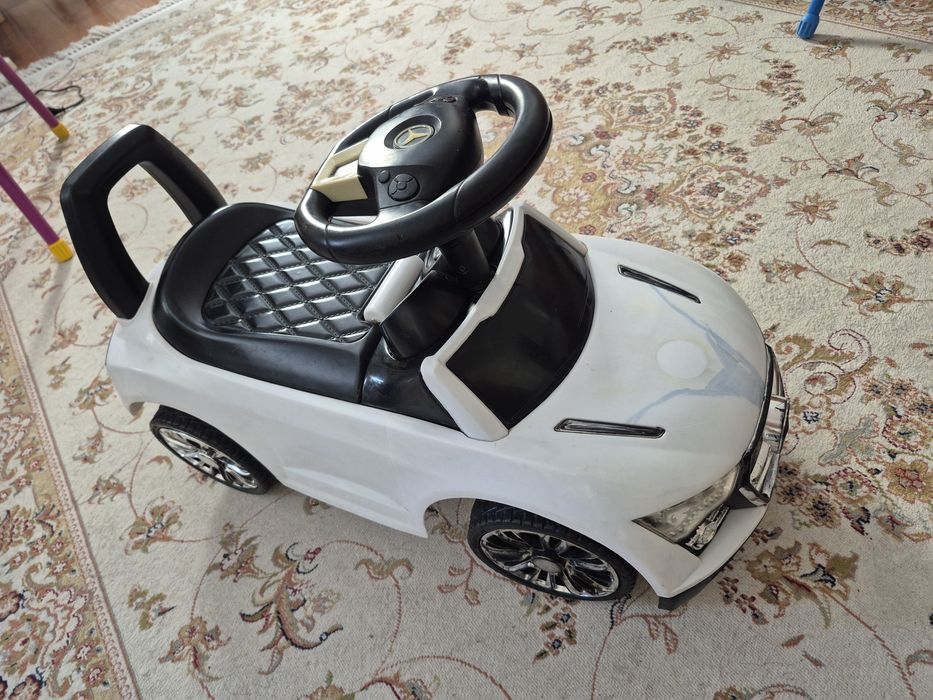 Толокар, каталка, машинка продам