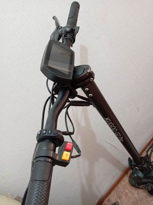 Продам электросамокат Koogo g2 Pro