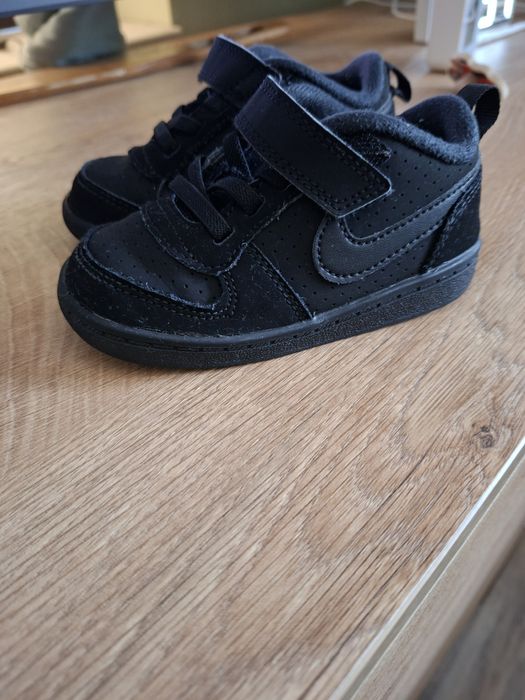 Маратонки  nike 21  22