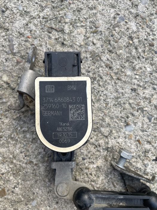 Senzor nivel / egalizare BMW seria f f10 f30 f01 f15 16
