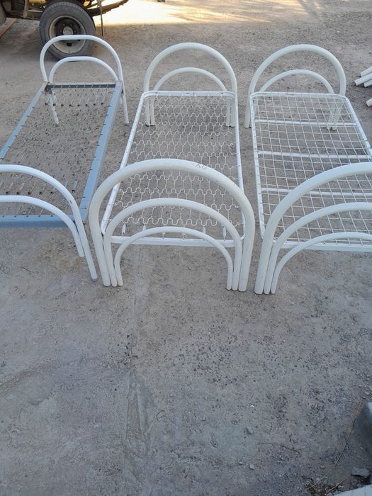 Кровать металлическая