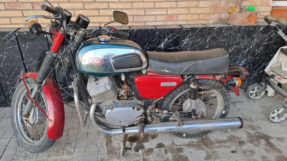 Ява мотоцикл в хорошем состоянии