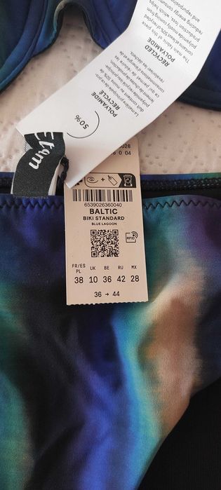 Нов бански на Etam