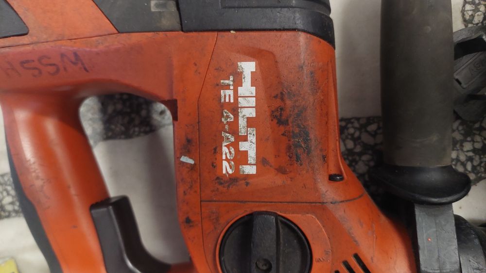 Бормашина Hilti TE 4-A22 + Зарядно