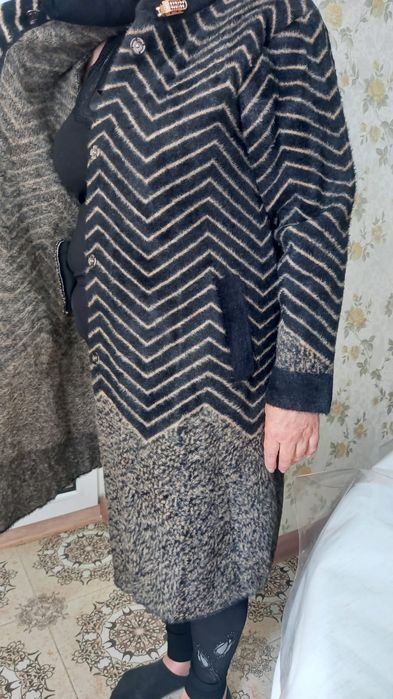 Продам  пальто женское  пихора.