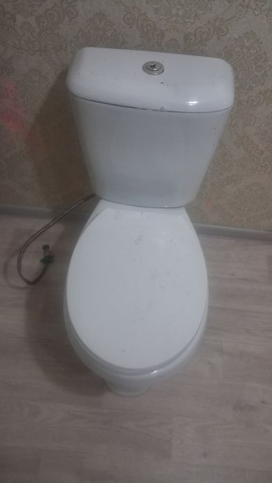 Продам унитаз ост школьник