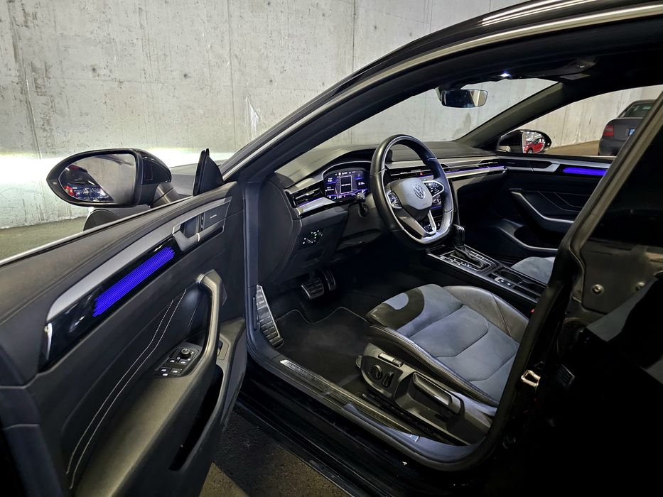 VW Arteon 2.0TDI 200HP 2022 4x4/Panorama/Heeadup/Печка/IQLight