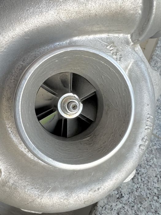 Turbina/turbosuflanta noua garret (m33) A/R50