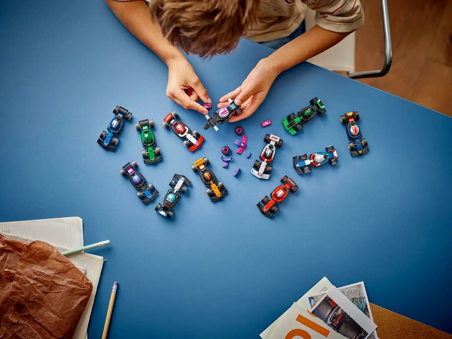 LEGO 71049, Formula F1 set 12 complet