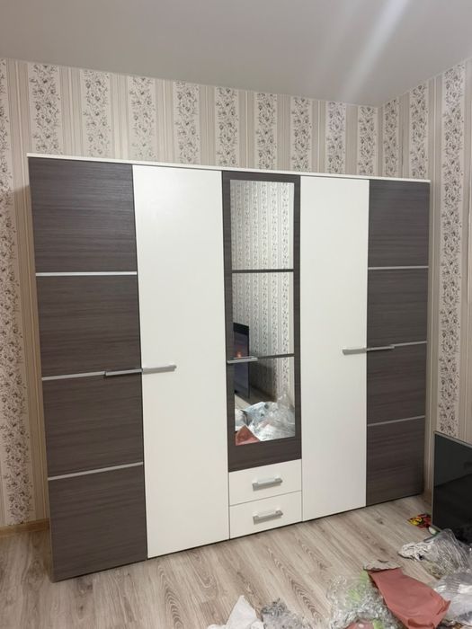 Срочно продам шкаф